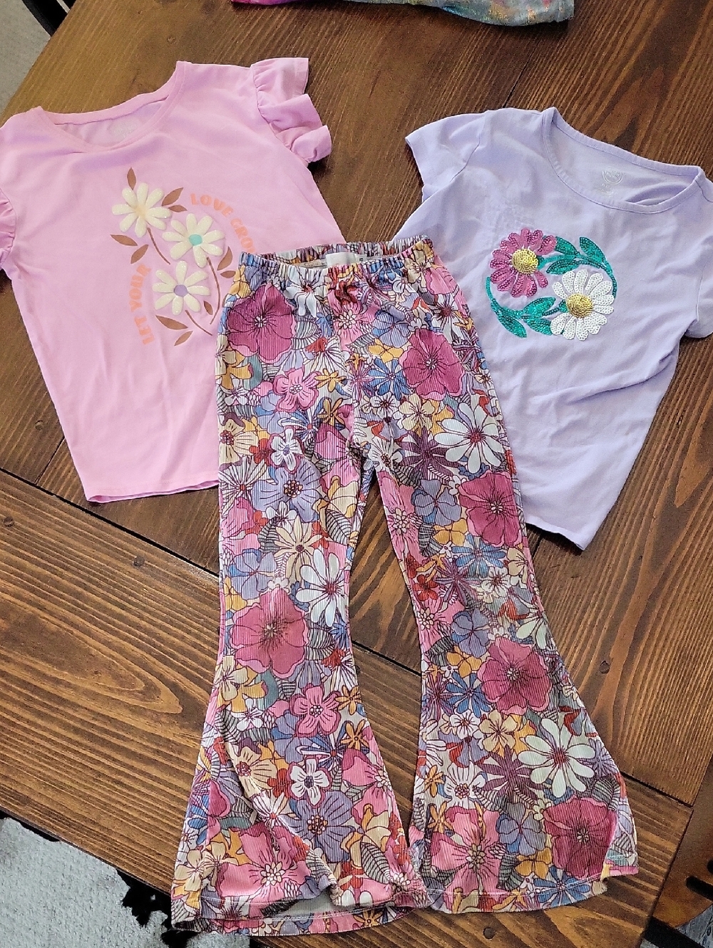 Little Girls Floral Outfit Bundle, 2 Short Sleeve Tops, 1 Flare Pants, Fits 5-7